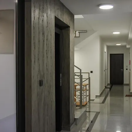 Barcelona Belgrade דירה Zemun